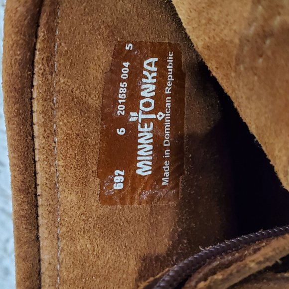 MINNETONKA Women's Brown Moccasin Ankle Bootie Double Fringe Size 6 NEARLY NEW! - Picture 4 of 6